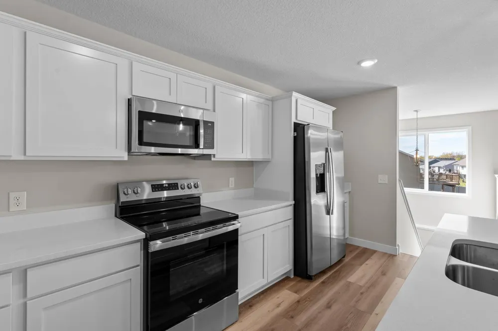 1135 Ivy Way Faribault, MN 55021