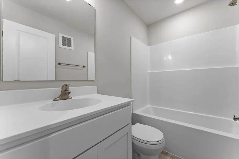 1135 Ivy Way Faribault, MN 55021