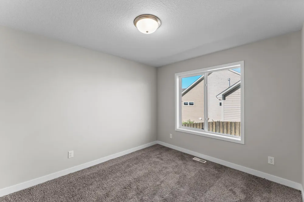1135 Ivy Way Faribault, MN 55021