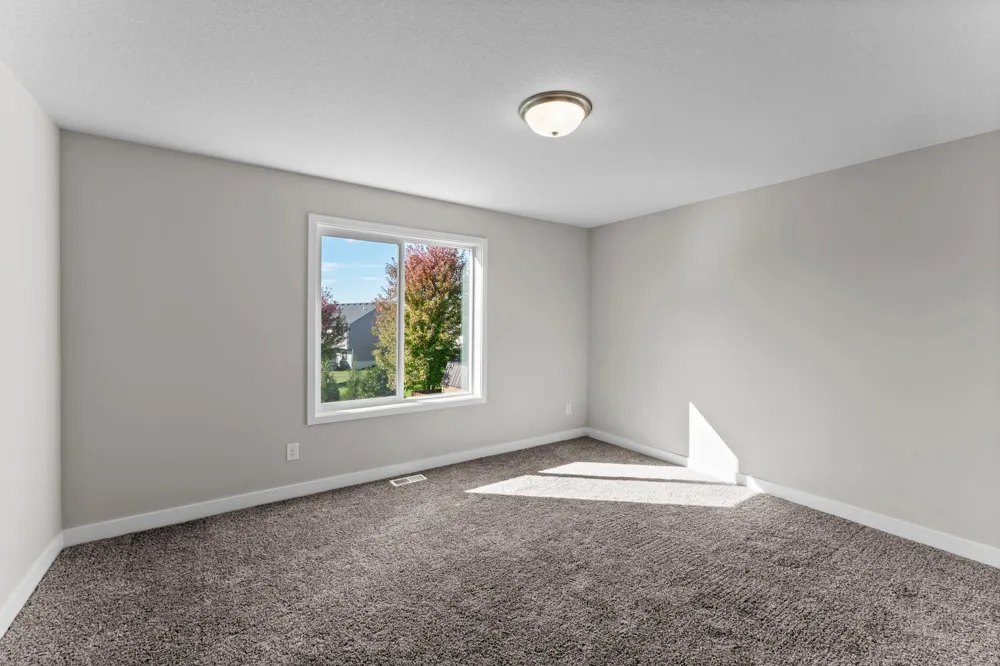 1135 Ivy Way Faribault, MN 55021