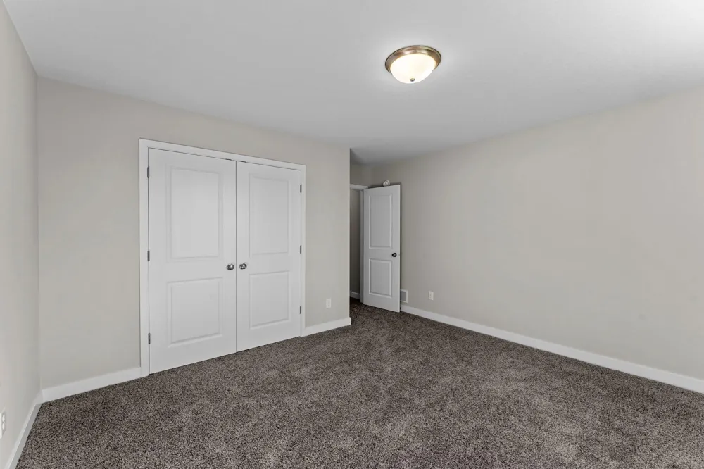 1135 Ivy Way Faribault, MN 55021