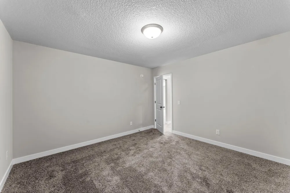 1135 Ivy Way Faribault, MN 55021