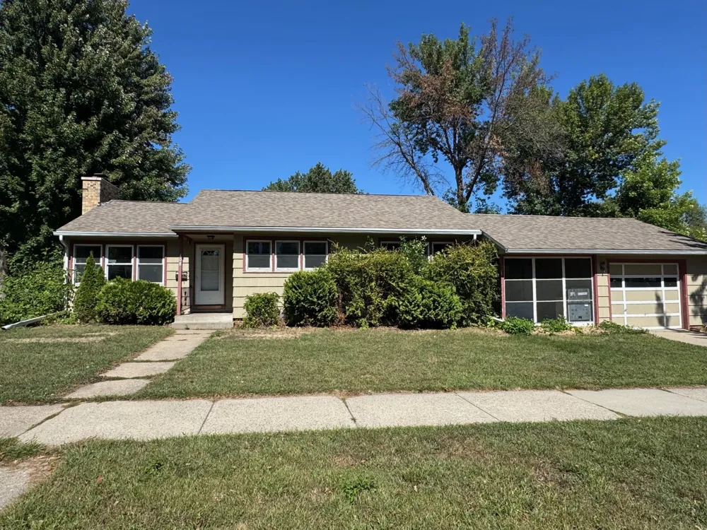 408 Southview Drive Marshall, MN 56258