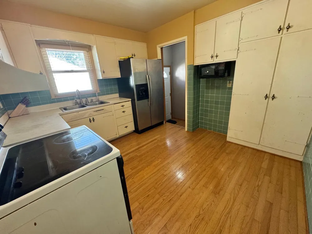 408 Southview Drive Marshall, MN 56258