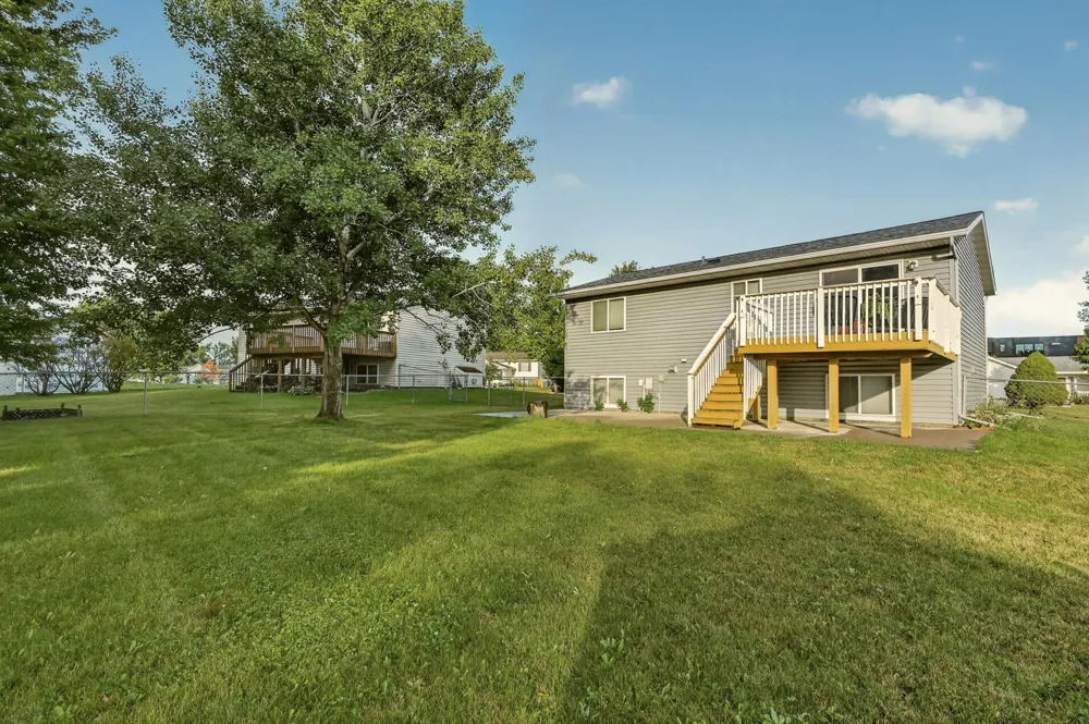 2988 Bandel Court NW Rochester, MN 55901