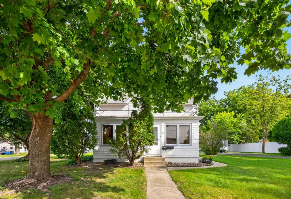 250 W Holly Street Owatonna, MN 55060