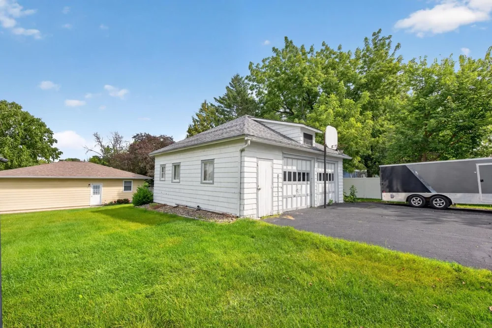 250 W Holly Street Owatonna, MN 55060