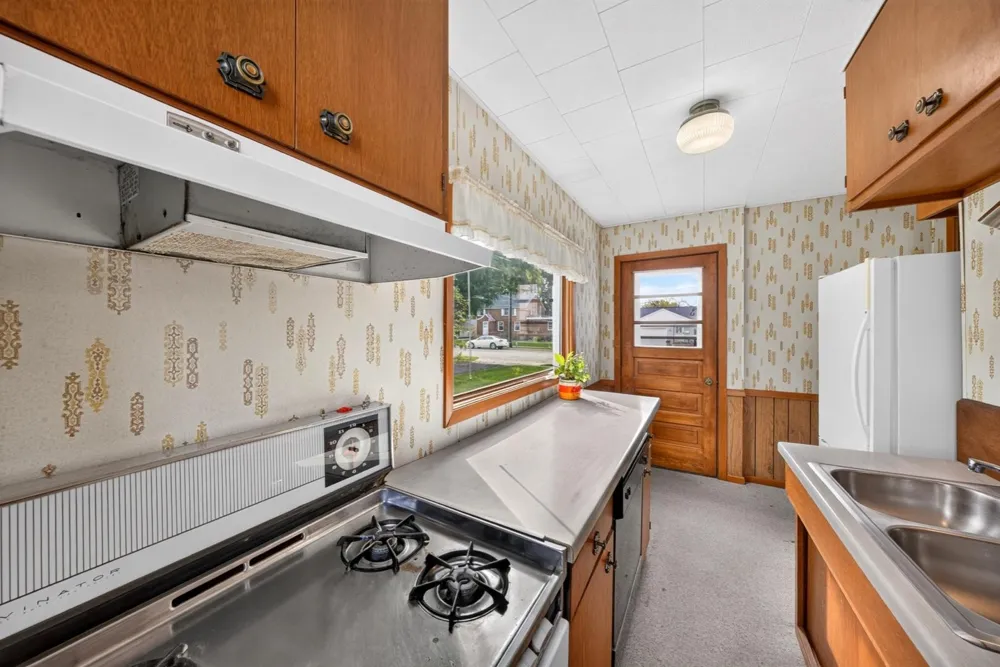 250 W Holly Street Owatonna, MN 55060