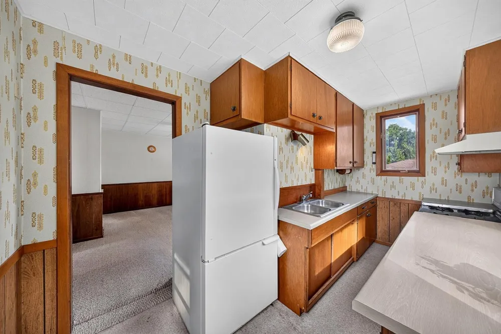 250 W Holly Street Owatonna, MN 55060