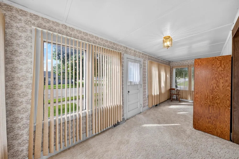 250 W Holly Street Owatonna, MN 55060