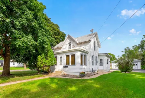 250 W Holly Street