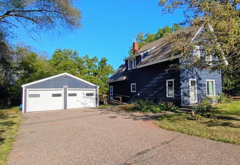 453 Quinnell Avenue