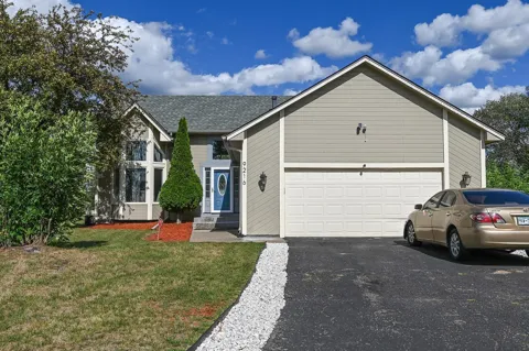 9216 Woodhall Bay