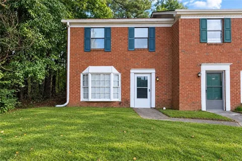 1867 Mcelvaney Lane NW
