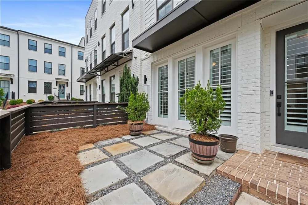 271 Mitchell Lane Woodstock, GA 30188