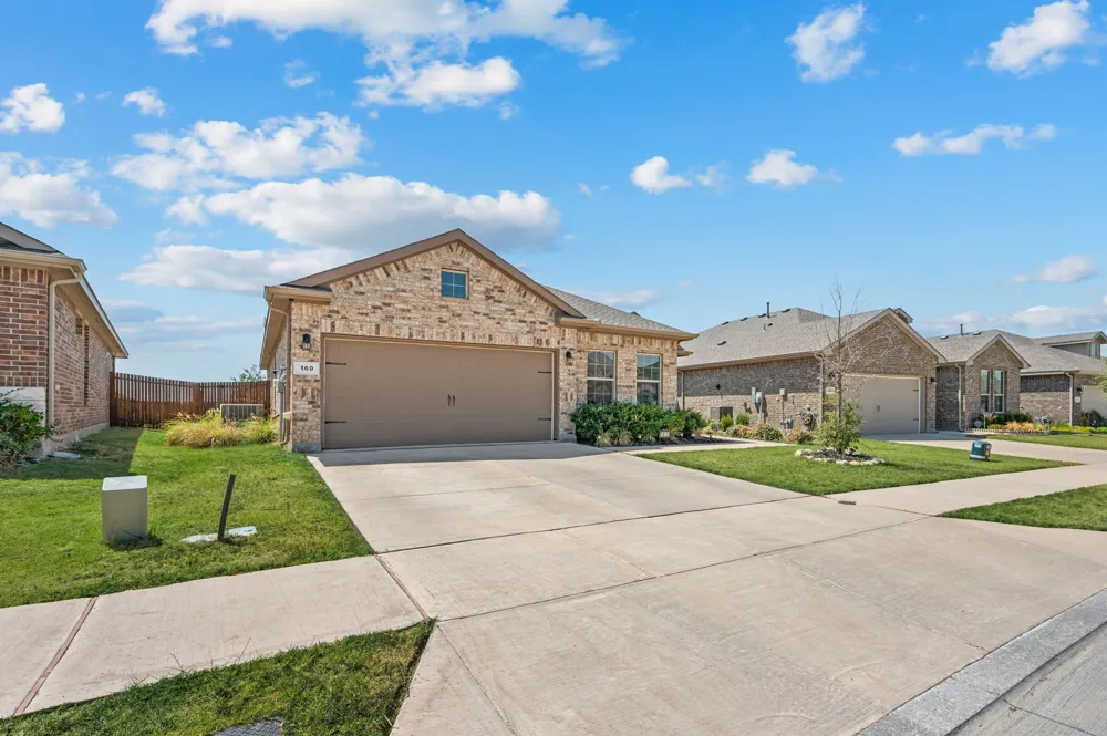 160 Tanager Drive Rhome, TX 76078
