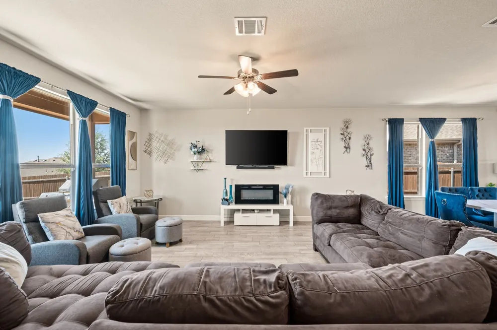 160 Tanager Drive Rhome, TX 76078