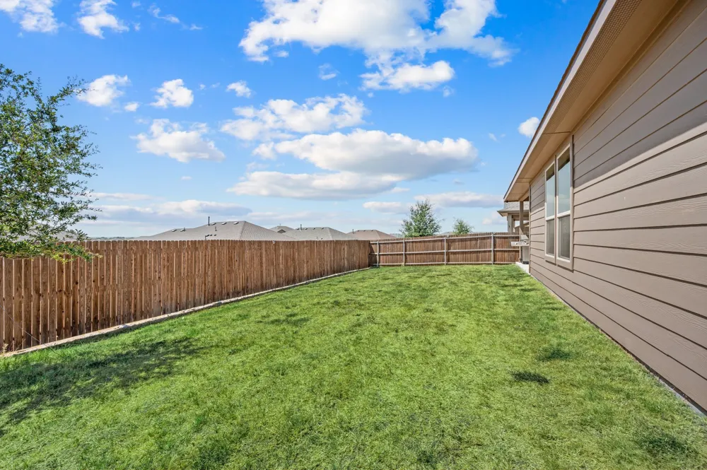 160 Tanager Drive Rhome, TX 76078