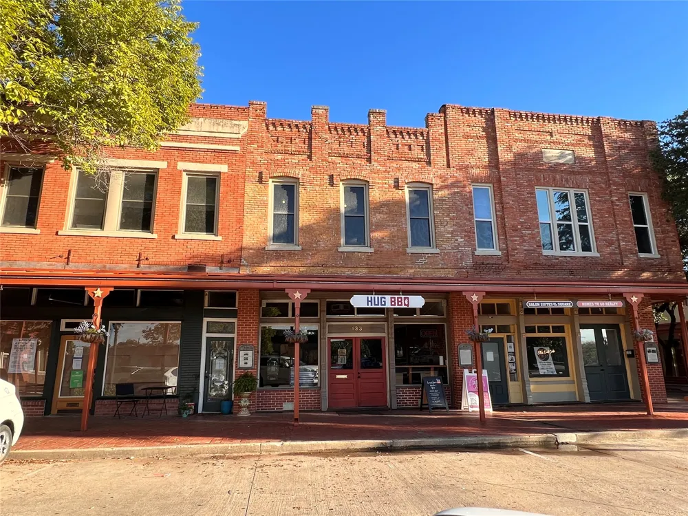 189 Historic Town Square Lancaster, TX 75146