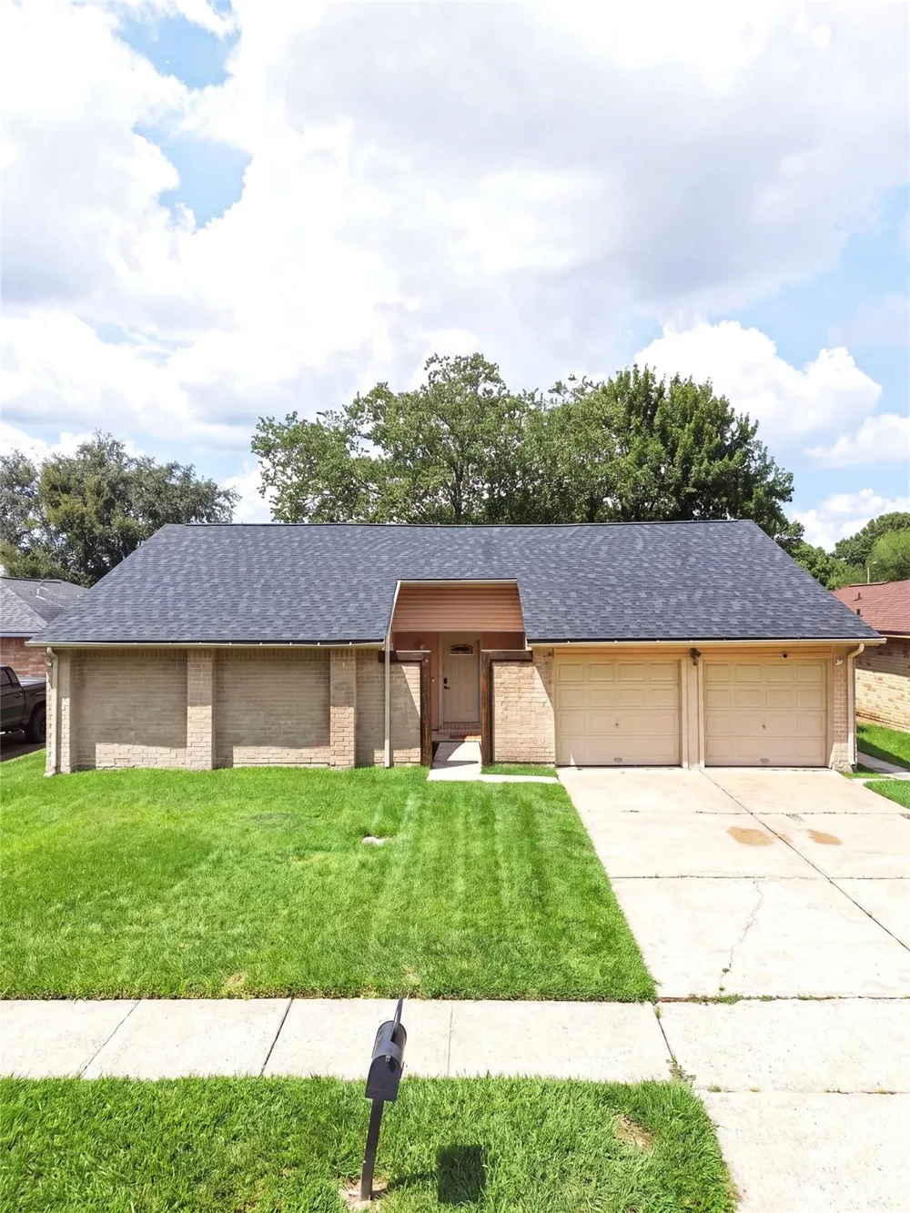 10015 Rustic Rock Road La Porte, TX 77571