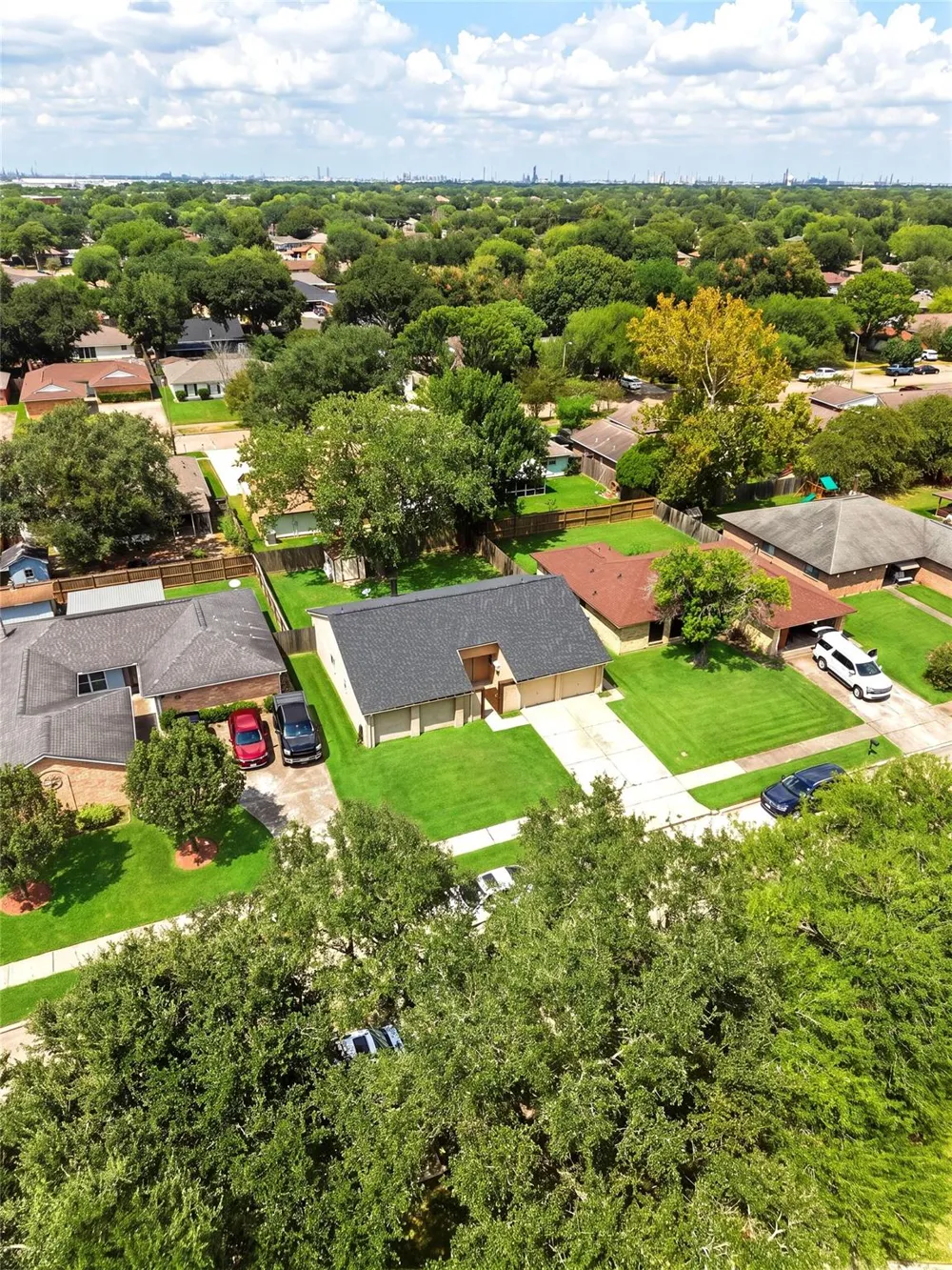10015 Rustic Rock Road La Porte, TX 77571