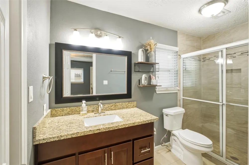 10015 Rustic Rock Road La Porte, TX 77571