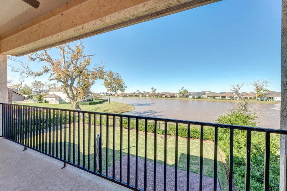4918 Avalon Plantation Drive Missouri City, TX 77459