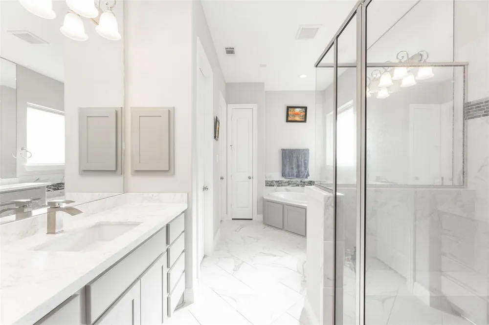 4918 Avalon Plantation Drive Missouri City, TX 77459