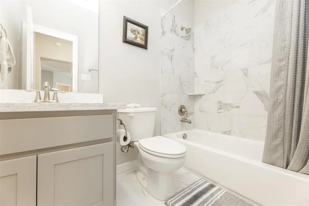 4918 Avalon Plantation Drive Missouri City, TX 77459