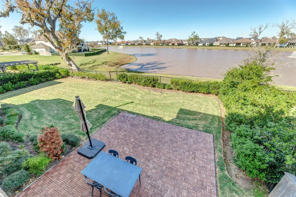 4918 Avalon Plantation Drive Missouri City, TX 77459