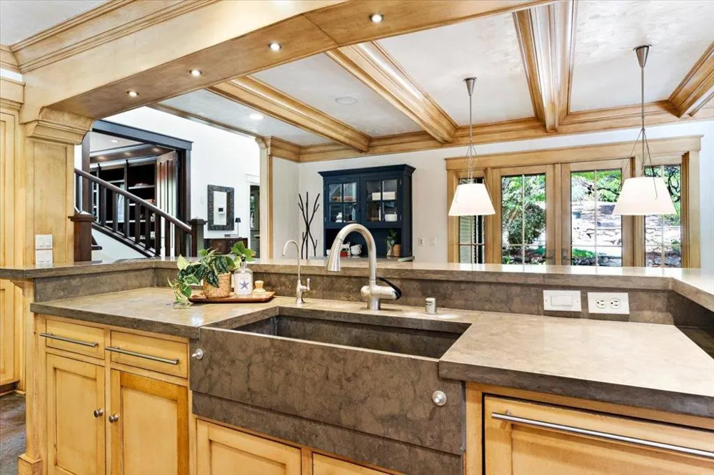 1035 Martin Road Santa Cruz, CA 95060
