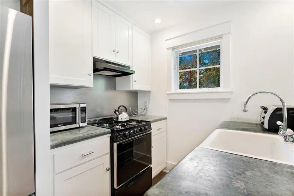 1035 Martin Road Santa Cruz, CA 95060