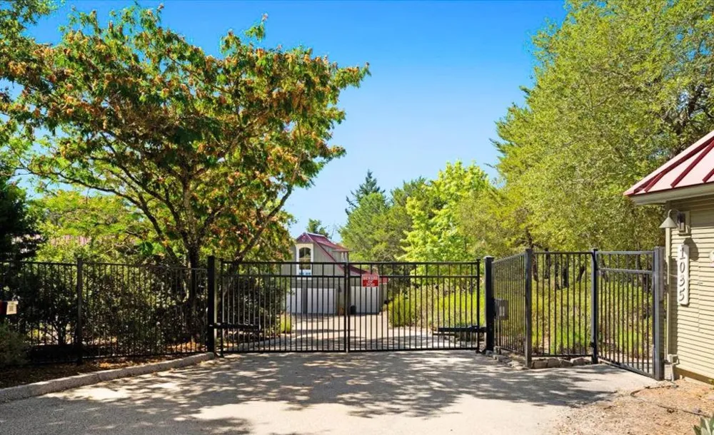 1035 Martin Road Santa Cruz, CA 95060