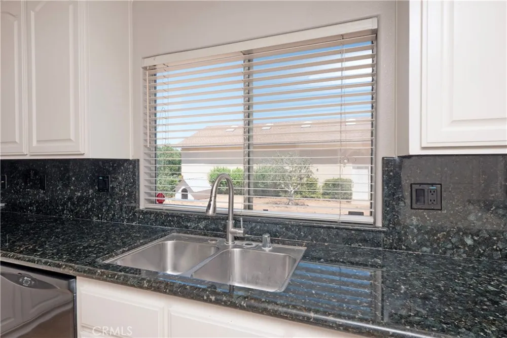 8715 Dufferin Riverside, CA 92504