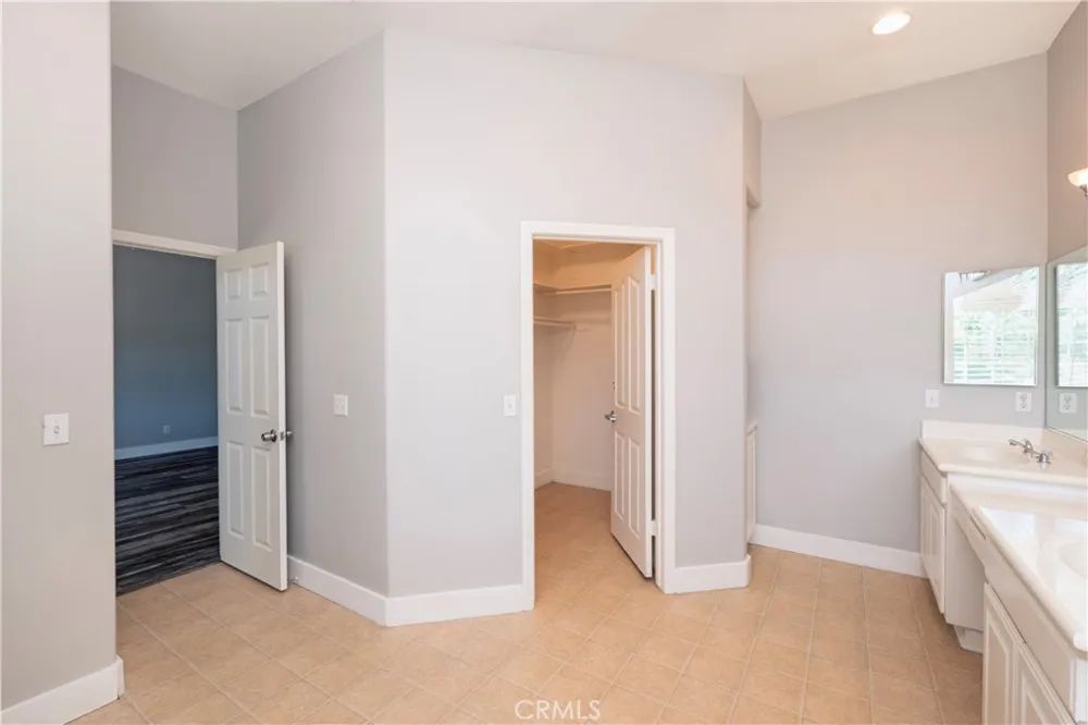 8715 Dufferin Riverside, CA 92504