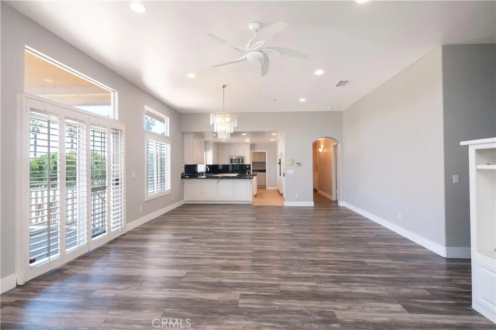 8715 Dufferin Riverside, CA 92504