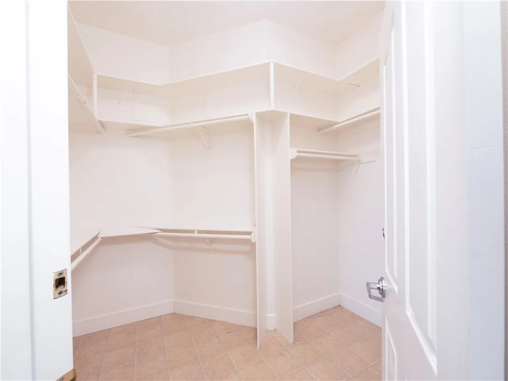 8715 Dufferin Riverside, CA 92504