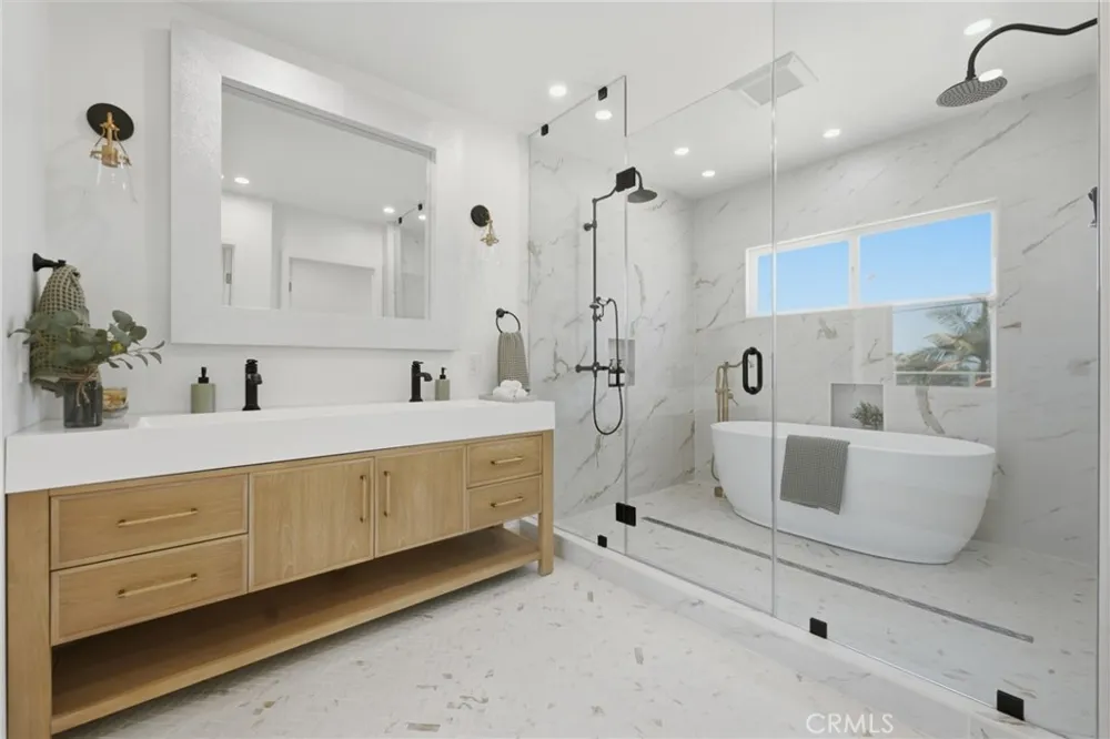 103 W Avenida Santiago San Clemente, CA 92672