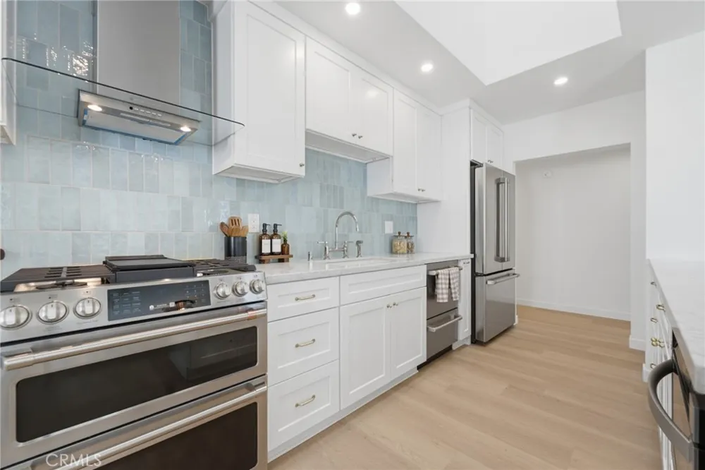 103 W Avenida Santiago San Clemente, CA 92672