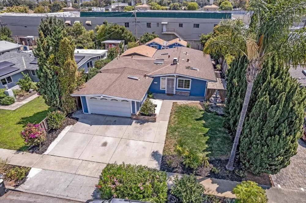 1138 Stoneylake Court Sunnyvale, CA 94089