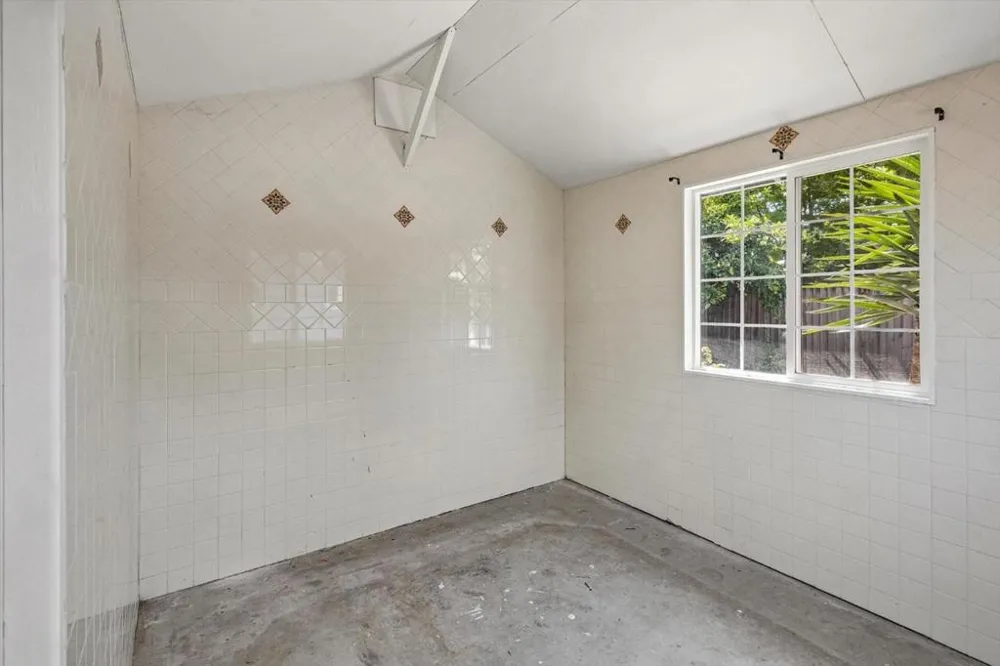 1138 Stoneylake Court Sunnyvale, CA 94089