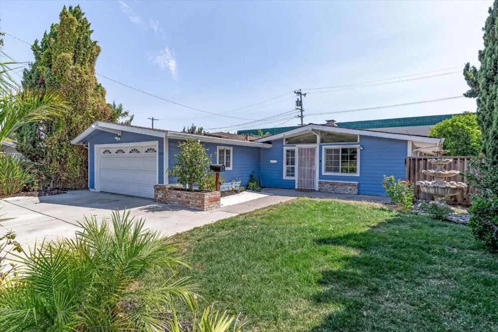 1138 Stoneylake Court Sunnyvale, CA 94089
