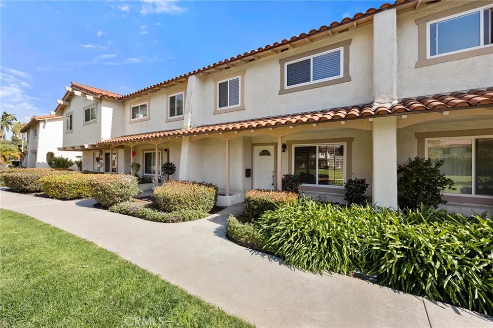 1423 Via Cortez Placentia, CA 92870