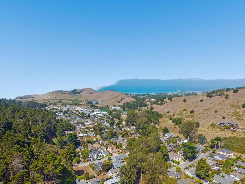 280 Angelita Avenue Pacifica, CA 94044