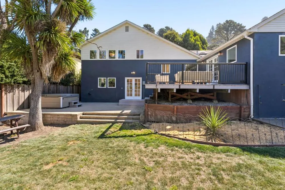 280 Angelita Avenue Pacifica, CA 94044