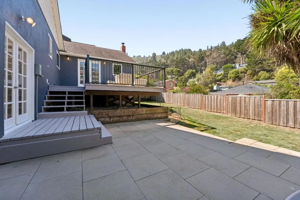 280 Angelita Avenue Pacifica, CA 94044