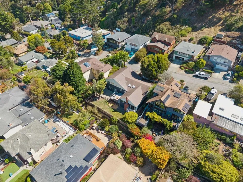 280 Angelita Avenue Pacifica, CA 94044
