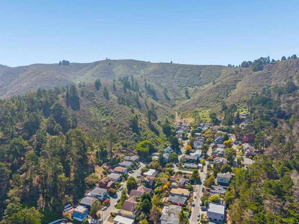 280 Angelita Avenue Pacifica, CA 94044