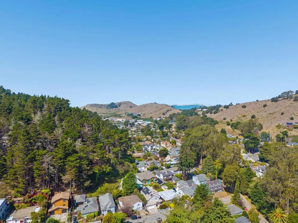280 Angelita Avenue Pacifica, CA 94044