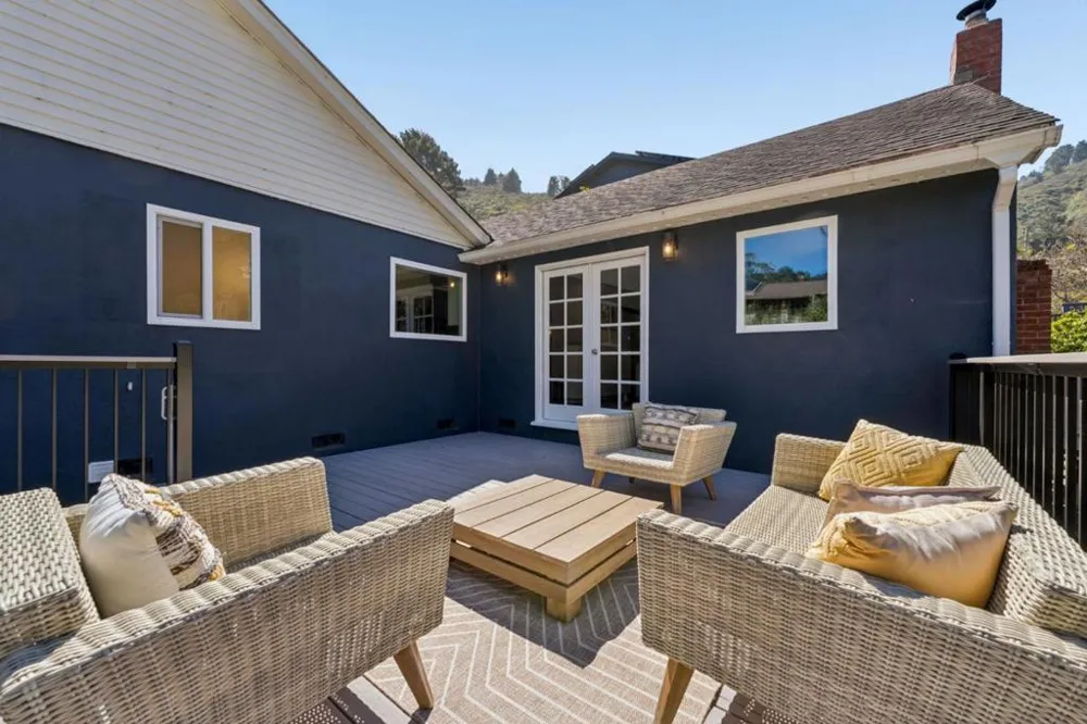 280 Angelita Avenue Pacifica, CA 94044